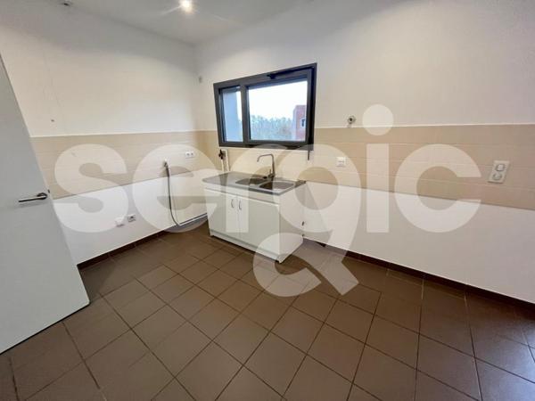 Location 4 Pieces 107 80090 Amiens 25 1274 01 0024