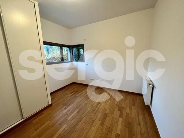 Location 4 Pieces 107 80090 Amiens 25 1274 01 0024