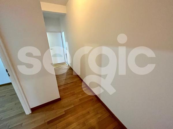 Location 4 Pieces 107 80090 Amiens 25 1274 01 0024