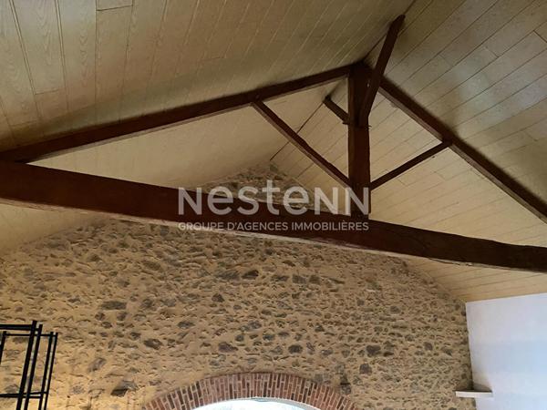 Belle maison ancienne rénovée de 259m² sur un terrain de plus de 2 hectares