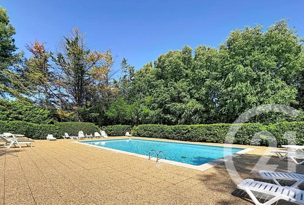 Maison à vendre  4 pièces - 111,13 m 2   MOUGINS  - 06