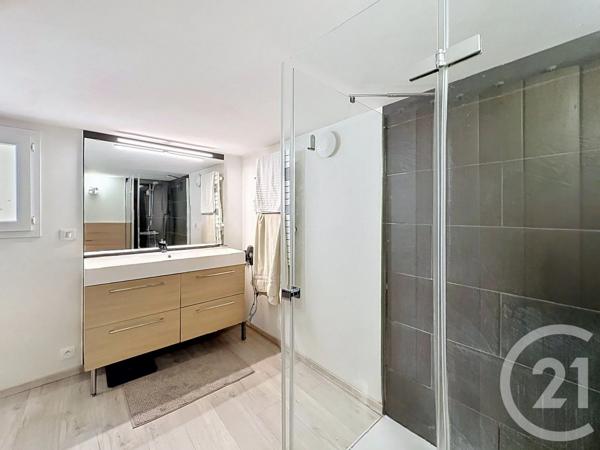 Maison à vendre  4 pièces - 111,13 m 2   MOUGINS  - 06
