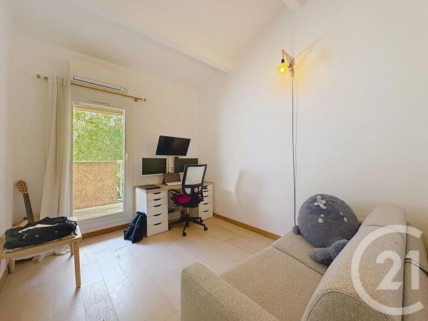 Maison à vendre  4 pièces - 111,13 m 2   MOUGINS  - 06