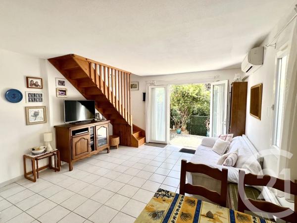 Maison à vendre  3 pièces - 46,17 m 2   LA LONDE LES MAURES  - 83