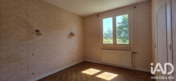 Maison à vendre 7 pièces 139 m² Saint-Seurin-sur-l'Isle