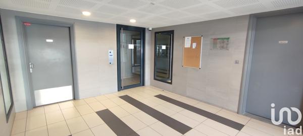 Appartement à vendre 2 pièces 44 m² Saint-Cyr-l'École