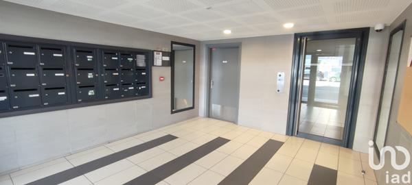 Appartement à vendre 2 pièces 44 m² Saint-Cyr-l'École