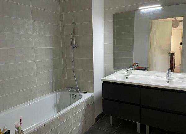 Appartement à vendre    4 pièces •  Villeneuve-lès-Avignon