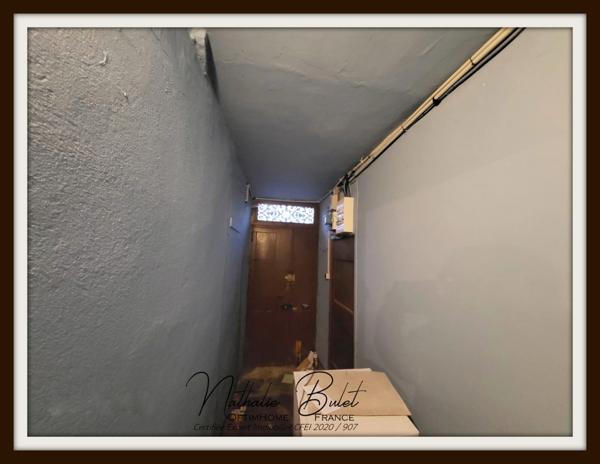 MAISON DE VILLAGE A RENOVER - 2 GARAGES