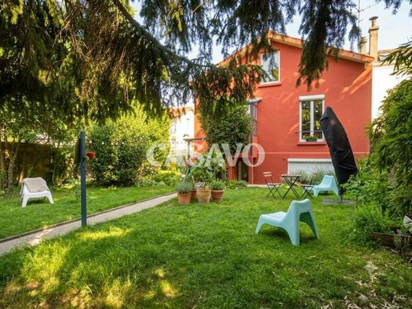 Vente Maison 6 pièces de 150m² - 94400 Vitry-sur-Seine