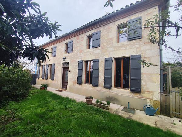 Maison familiale en pierre à BOE de 285m² avec jardin, potager et double garage