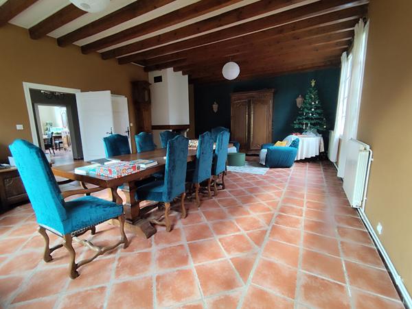 Maison familiale en pierre à BOE de 285m² avec jardin, potager et double garage