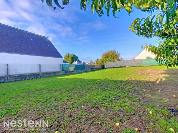 QUIMPERLE - Terrain à bâtir de 553m² proche ville et écoles, libre de constructeur