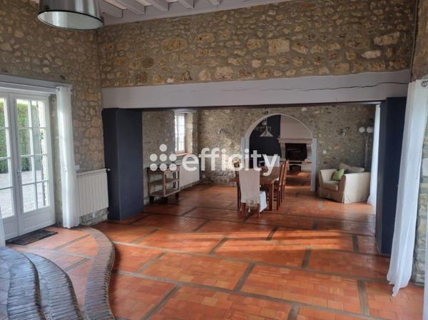 Maison 6 pièces - 206 m² Exclusivité efficity