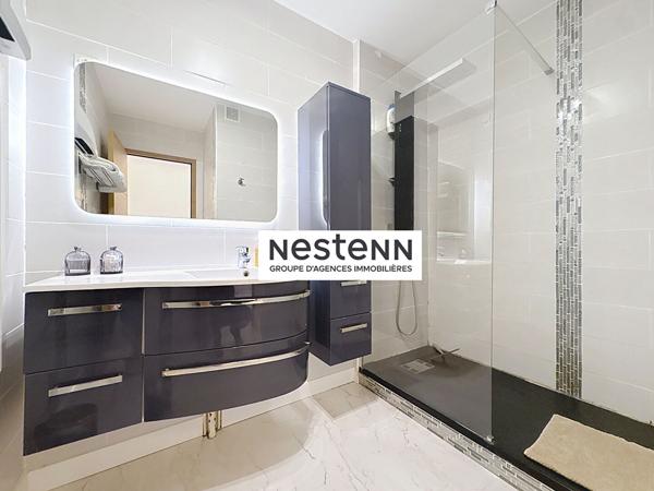 Appartement 2 chambres LA BAULE au 1er étage - Cave, garage et place de parking - La mer à pied