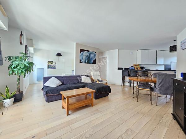 Secteur République: À vendre un appartement de 5 pièces de 100 m² à Puteaux - 779 000 €