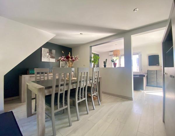 Maison rénovée, 3 chambres, avec jardin clos de 796 m².