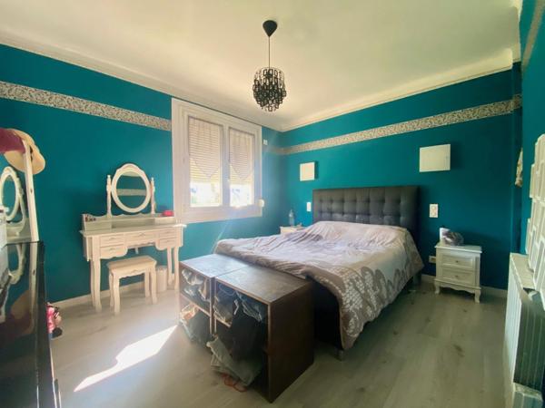 Maison rénovée, 3 chambres, avec jardin clos de 796 m².