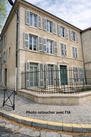 Immeuble 10 pièces - 306 m²