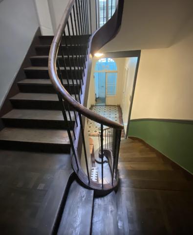 Immeuble 10 pièces - 306 m²