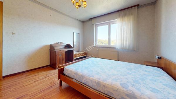 Maison Hombourg -Haut - 4 chambres - 7 pièces -160 m2- Terrain  11.54 ares - sous sol complet