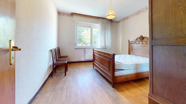 Maison Hombourg -Haut - 4 chambres - 7 pièces -160 m2- Terrain  11.54 ares - sous sol complet