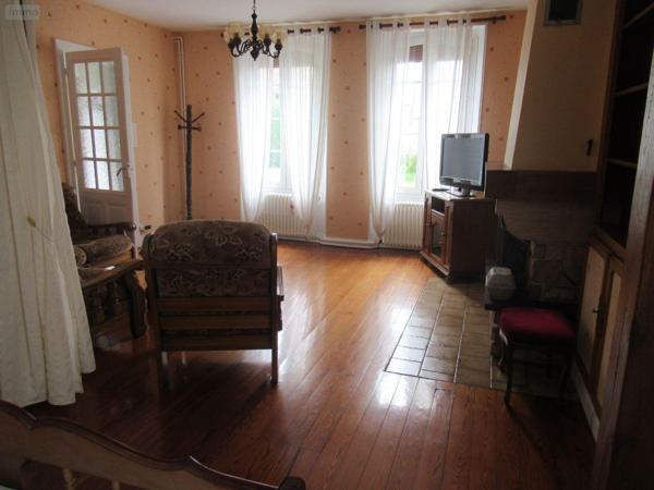 Maison à vendre à Saint-Julien-les-Villas dans l'Aube (10800), ref : 10377/921