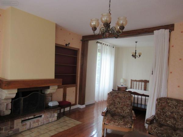 Maison à vendre à Saint-Julien-les-Villas dans l'Aube (10800), ref : 10377/921