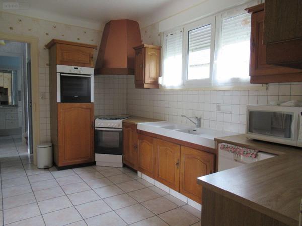 Maison à vendre à Saint-Julien-les-Villas dans l'Aube (10800), ref : 10377/921