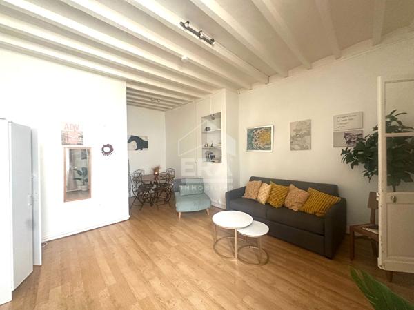 F2 HYPER CENTRE DE 42 M2