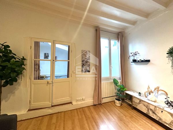 F2 HYPER CENTRE DE 42 M2