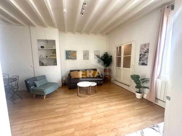 F2 HYPER CENTRE DE 42 M2
