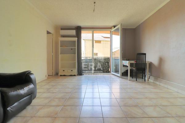 Appartement à vendre Marseille 4 pièces 70 m2 traversant loggia cave