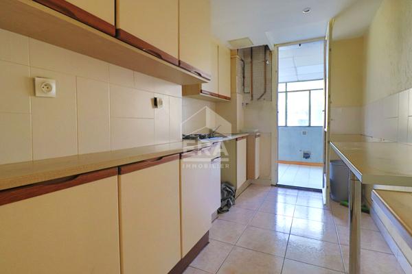 Appartement à vendre Marseille 4 pièces 70 m2 traversant loggia cave