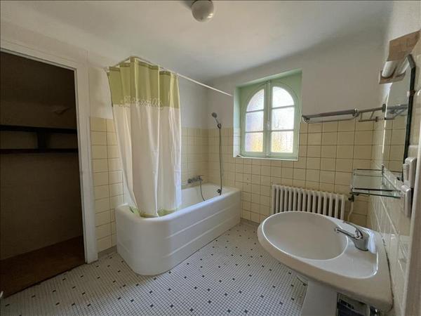 Maison à vendre |  Mussidan |  6 pièces | 147 m²