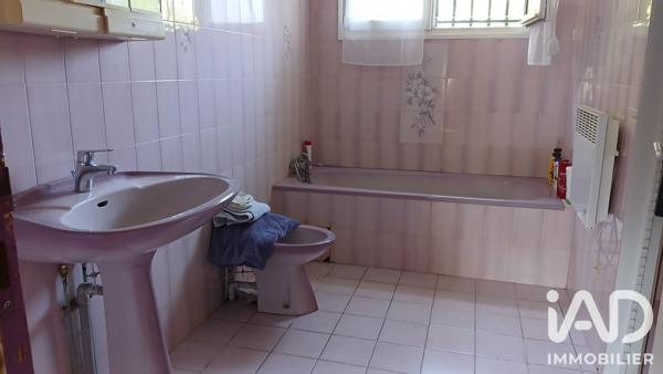 Maison à vendre 4 pièces 92,6 m² Montpezat-de-Quercy