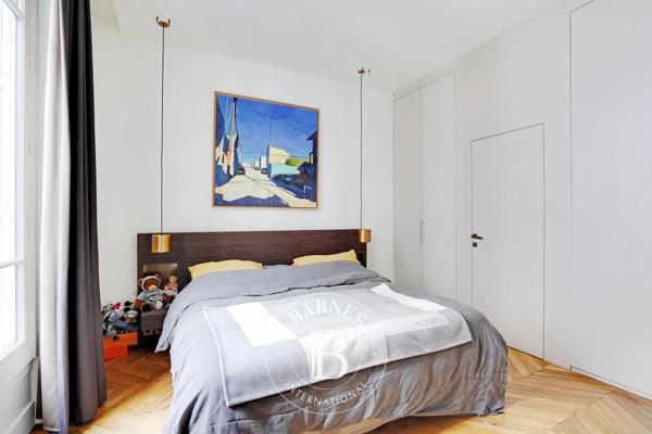 Paris 8ème, Appartement  70 m² à vendre