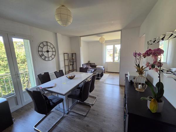 A vendre Aix Nord- SAINT DONNAT 2 pièces terrasse 