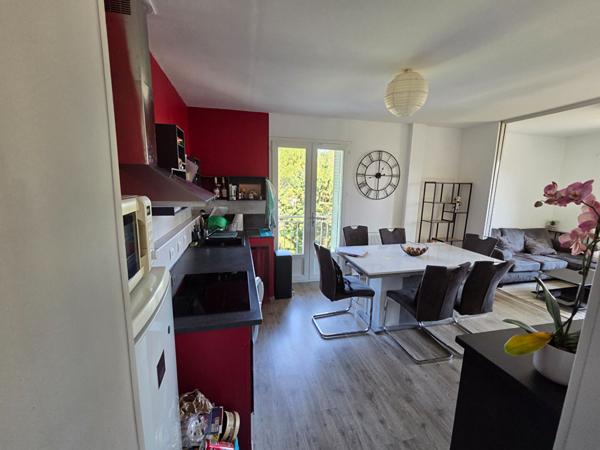 A vendre Aix Nord- SAINT DONNAT 2 pièces terrasse 
