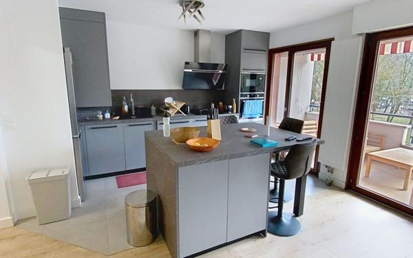 Appartement à louer    3 pièces • 66,35 m2 Annemasse