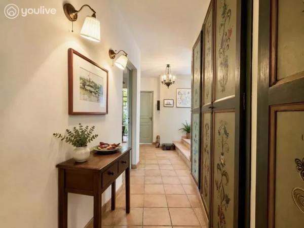 Villa T5 avec sa vue mer et son jardin arboré