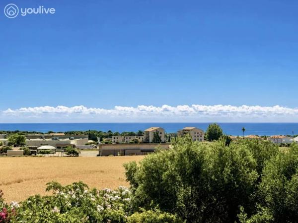 Villa T5 avec sa vue mer et son jardin arboré
