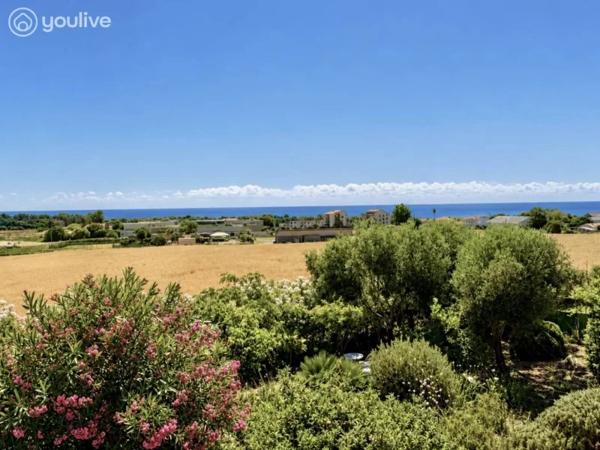 Villa T5 avec sa vue mer et son jardin arboré