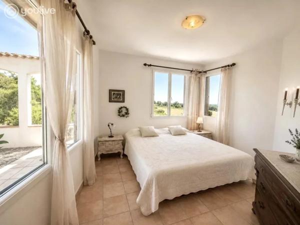 Villa T5 avec sa vue mer et son jardin arboré