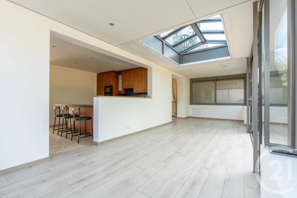 Maison à vendre  6 pièces - 138,74 m 2   ST MAUR DES FOSSES  - 94