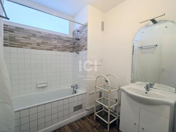 Appartement Nantes 2 pièce(s) 47.81 m2 - Place de parking - Cave