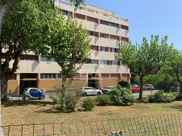A VENDRE 13015  MARSEILLE 15EME APPARTEMENT  T2 46M², BALCON, CAVE, PLACE DE PARKING  RESIDENCE VAL DES PINS