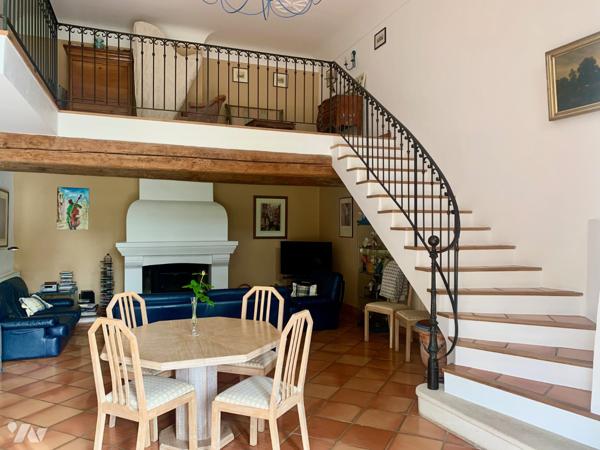 Propriété à vendre VELLERON- Mas 390m² - 6 chambres  - Terrain de 2296m² - piscine à débordement