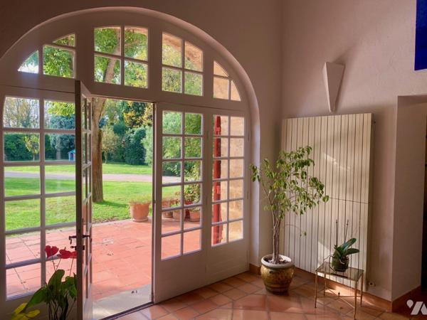 Propriété à vendre VELLERON- Mas 390m² - 6 chambres  - Terrain de 2296m² - piscine à débordement