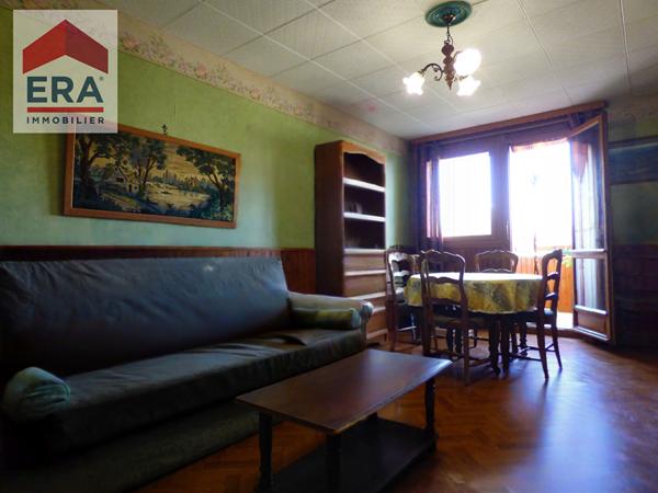 A VENDRE MARSEILLE13014 SECTEUR BON SECOURS APPARTEMENT DE TYPE 3  BALCON CAVE GARAGE.